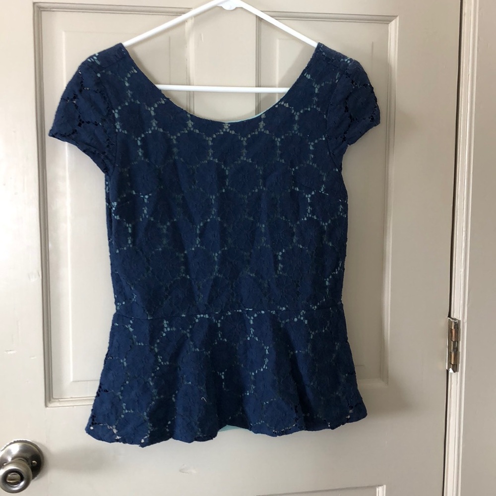 ADORABLE zipper back peplum